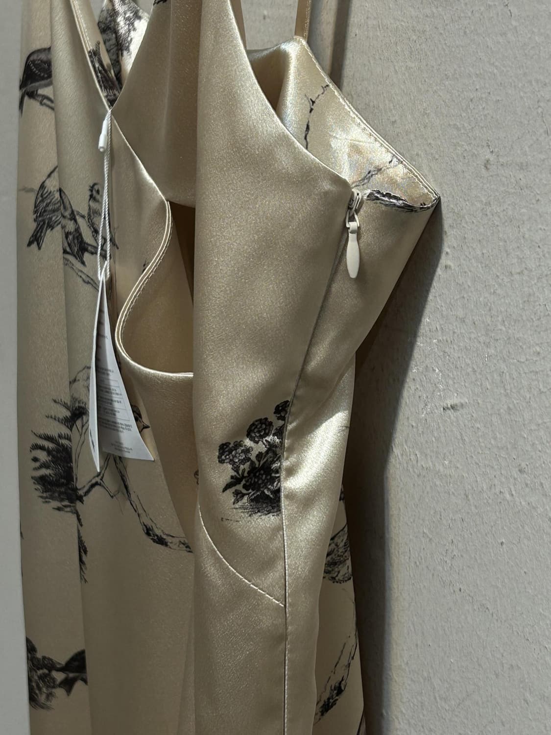 로우클래식 새틴 버드 프린트 드레이프 슬립 드레스 상품이미지5