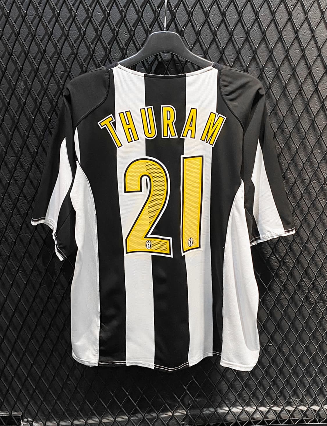 04/05 유벤투스 홈 튀람 (L) 상품이미지3