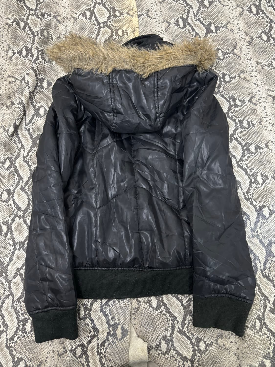 Y2K Black Fur Padding 상품이미지6