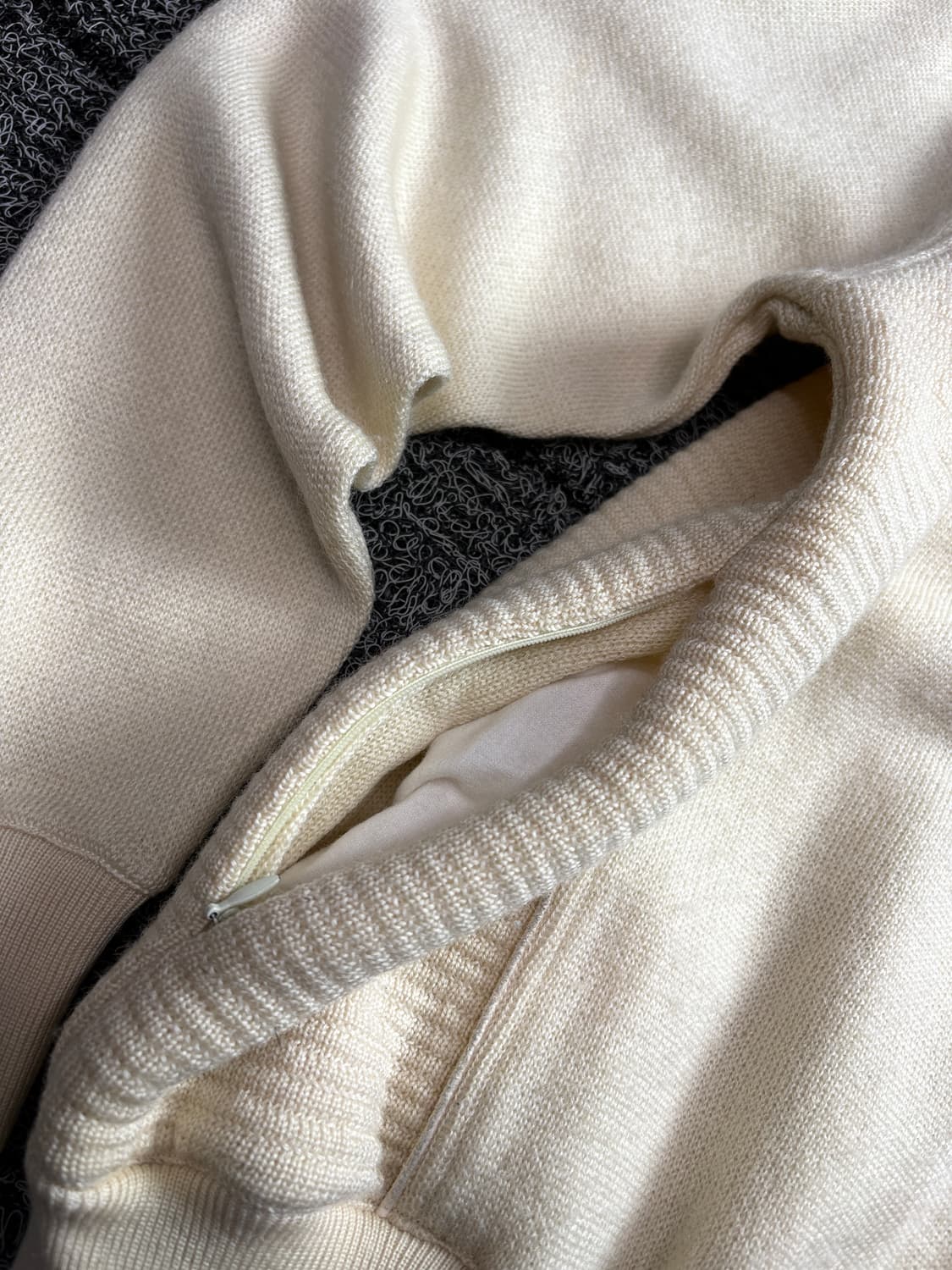 90s 일판 YSL 입생로랑 머슬핏 크루넥 니트 3269 상품이미지3