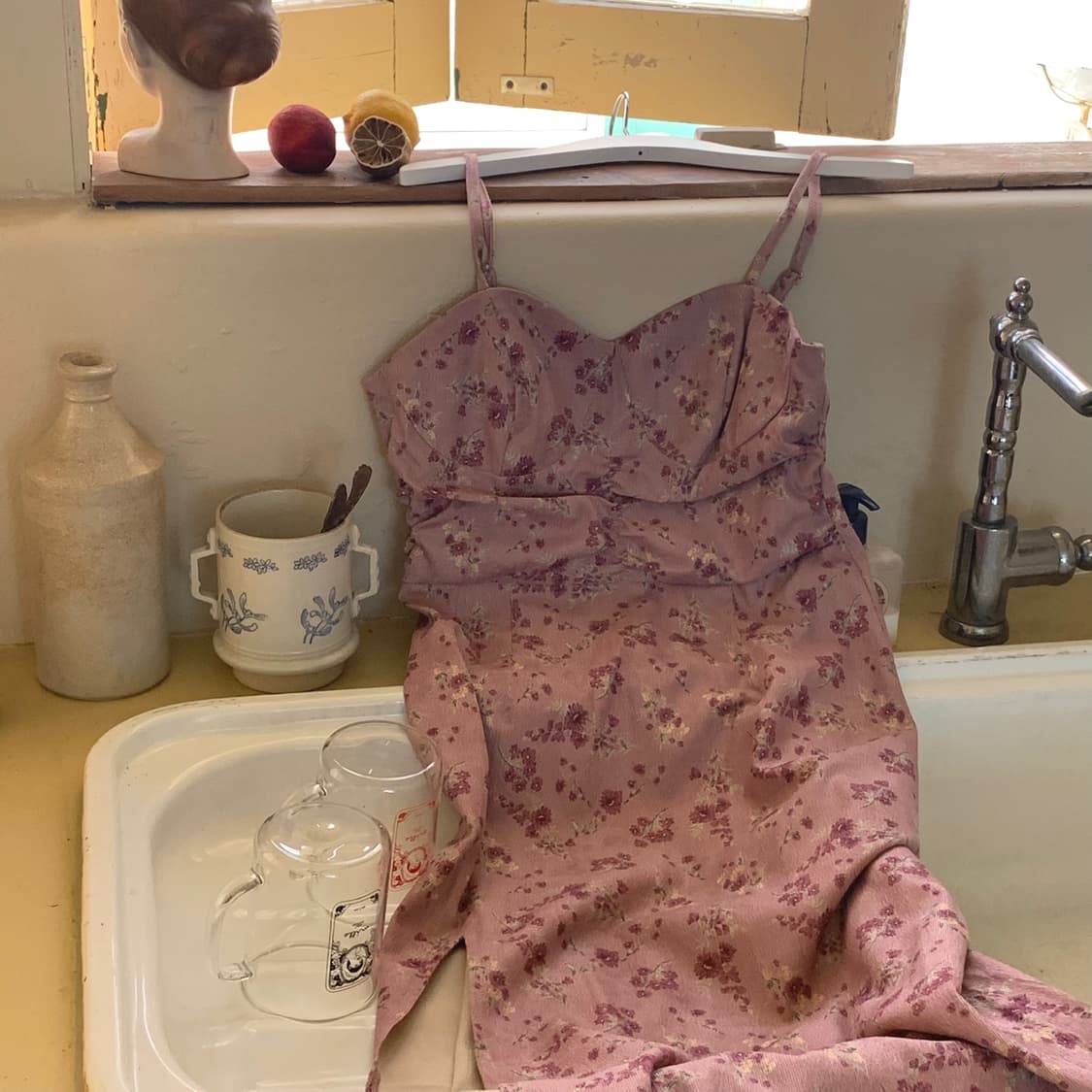 플라워 코듀로이 슬릿 백예린 원피스 상품이미지2