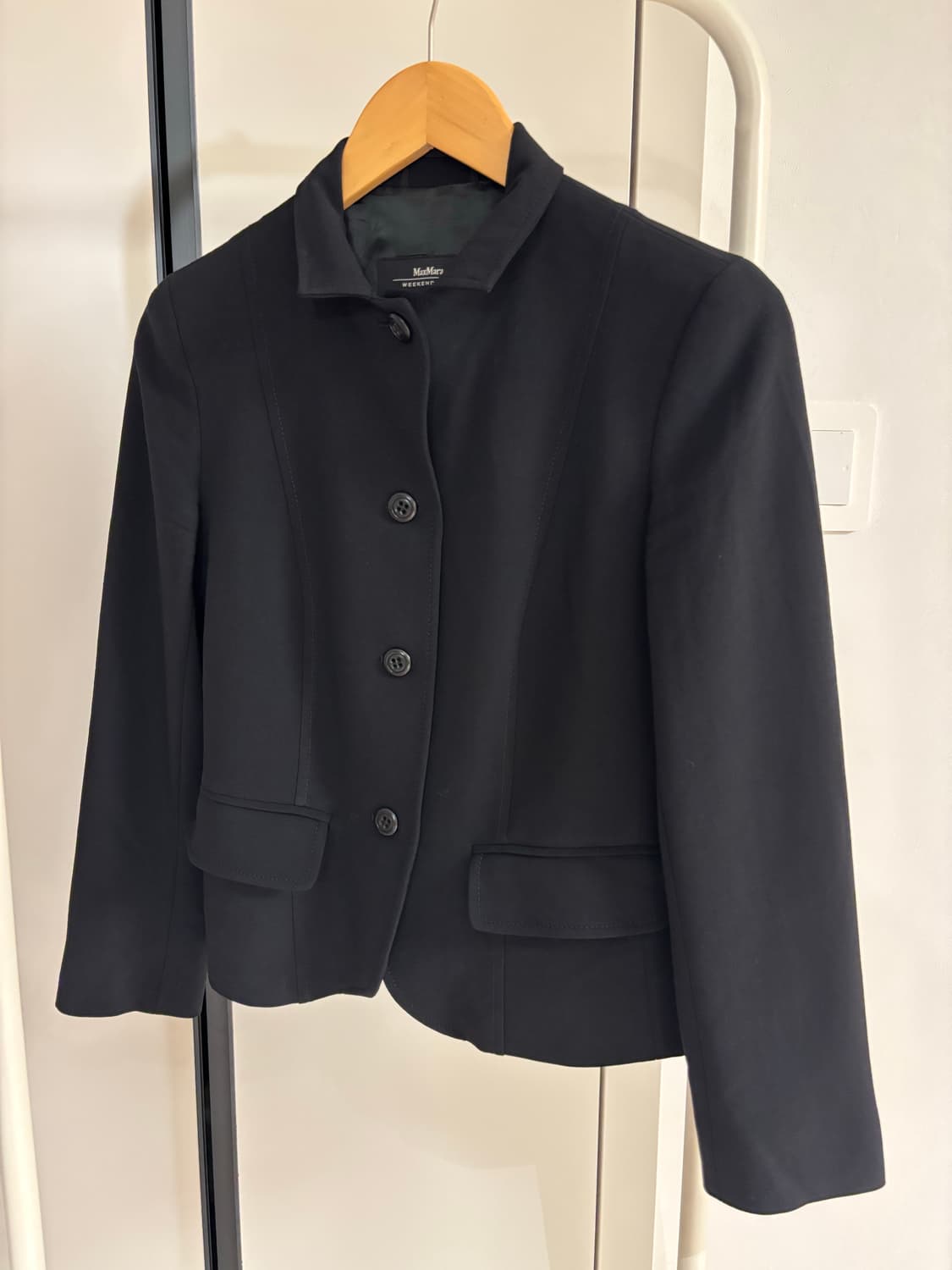 막스마라 위켄드 블랙자켓 상품이미지2
