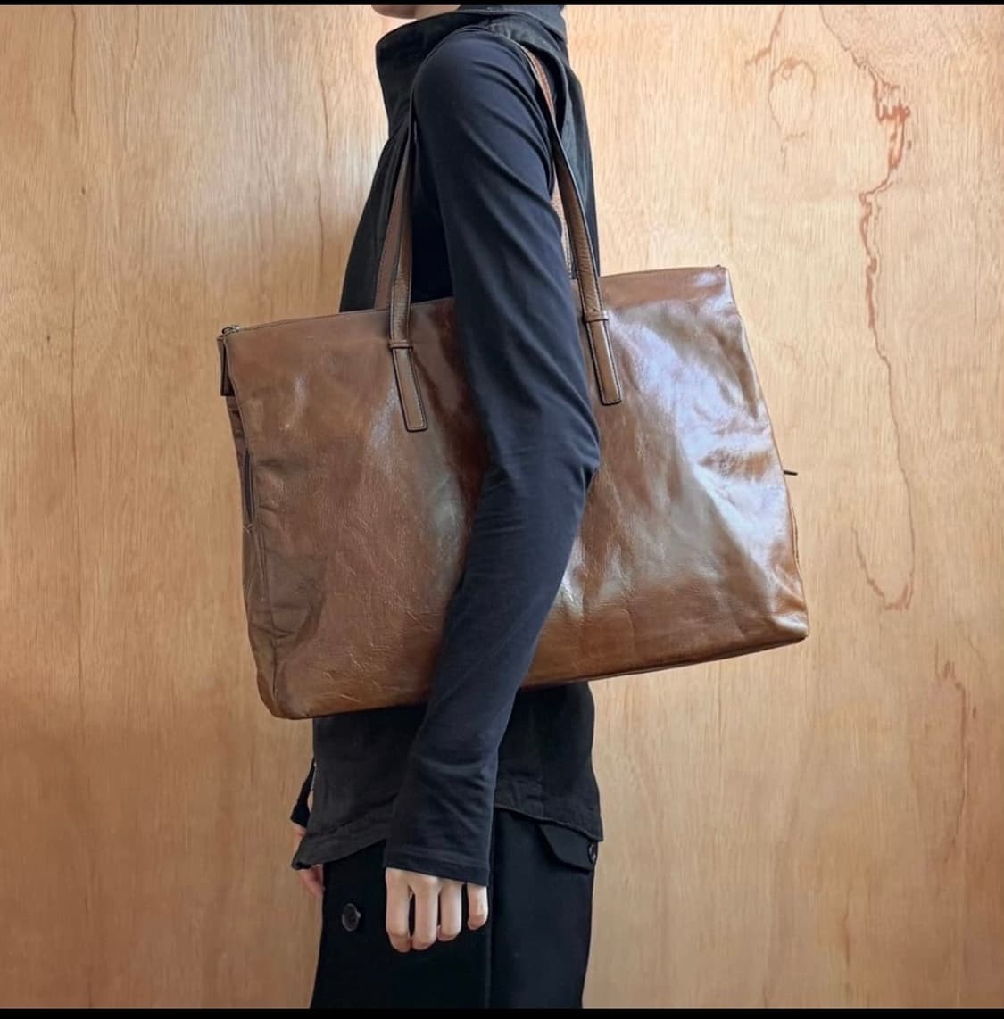 이세이 미야케 레더 숄더백 상품이미지9