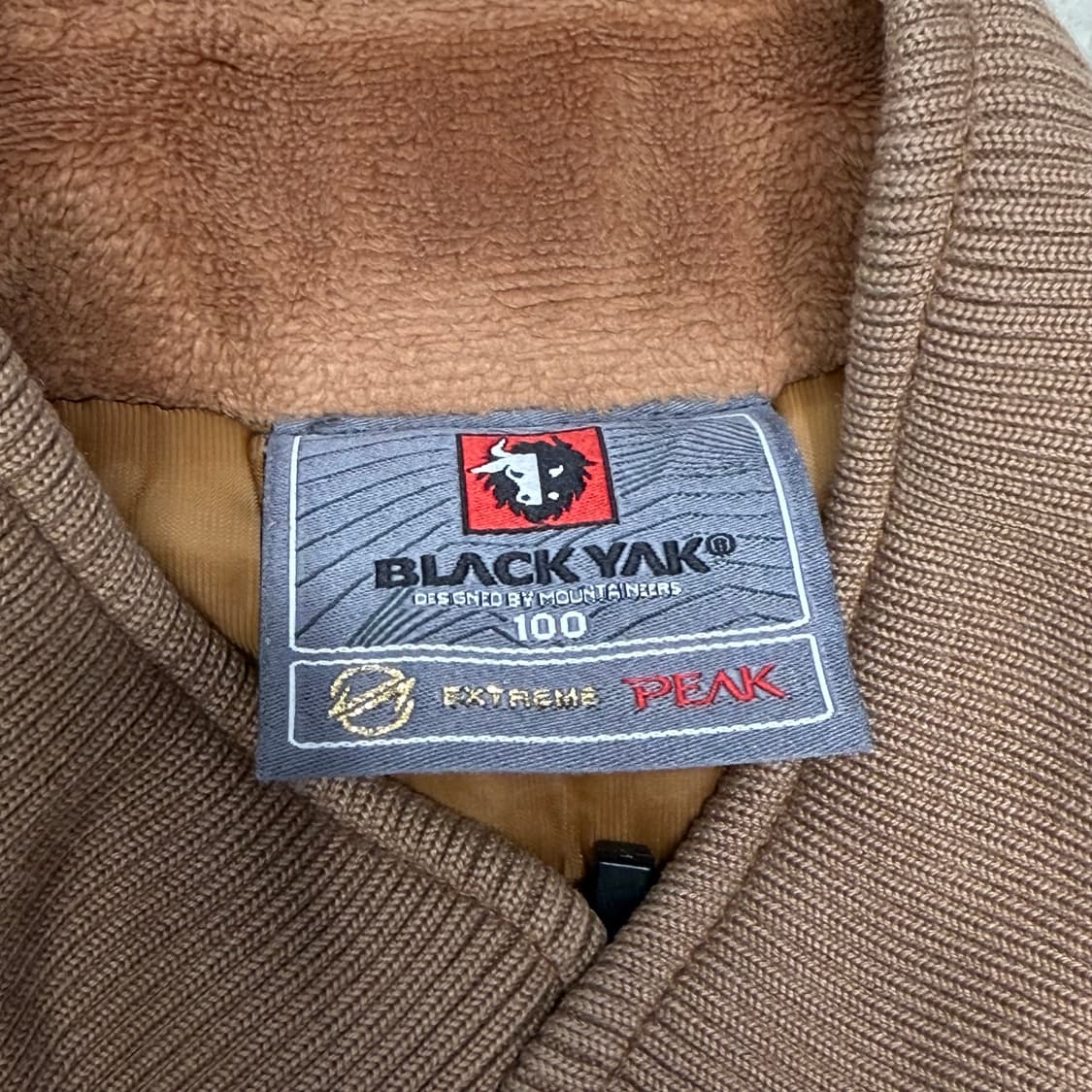 [L] 블랙야크 패딩 조끼 상품이미지5