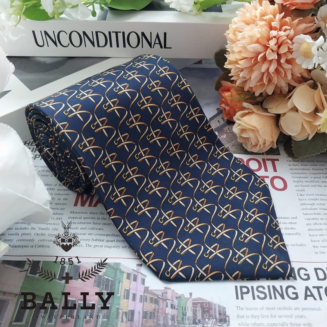 발리 실크 네이비 로고 패턴 넥타이 9.7cm A+등급 k2516
 상품이미지1