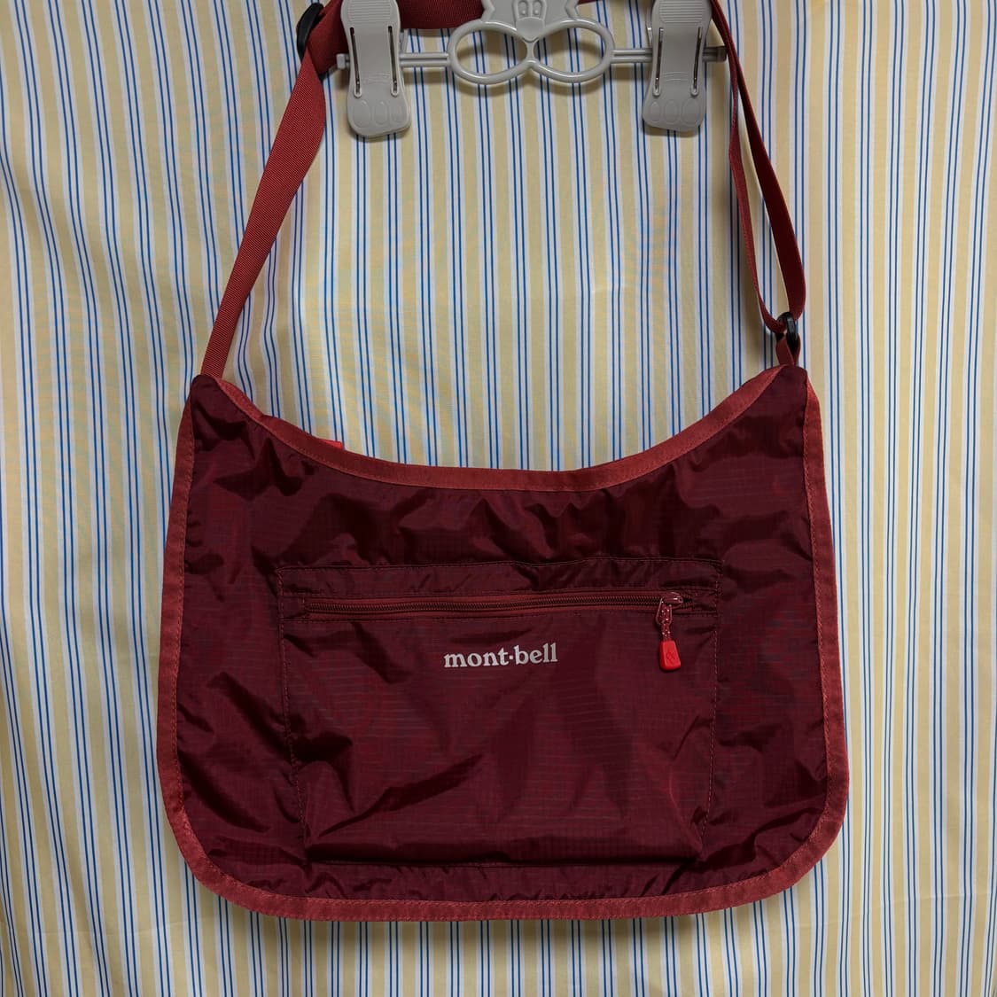 몽벨 크로스백 M사이즈 상품이미지1