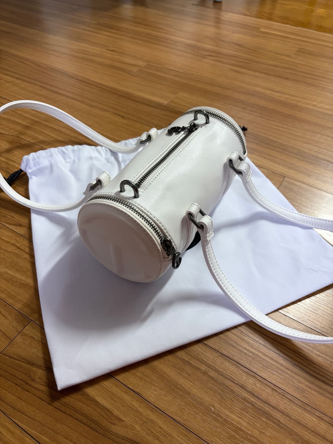 TELFAR 텔파 더플백 스몰 화이트 상품이미지2