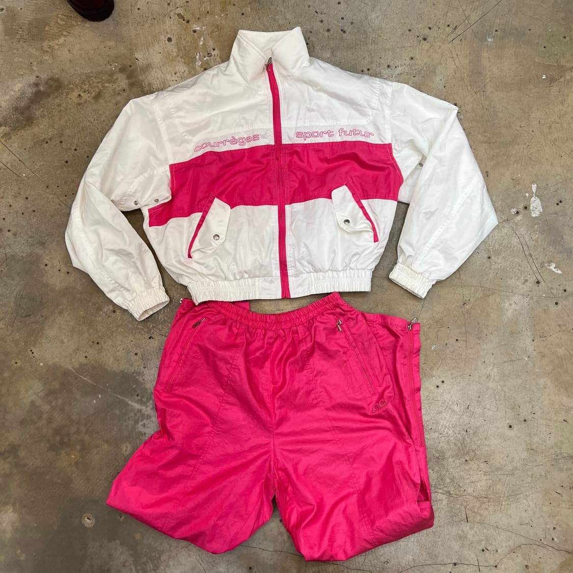 90s 꾸레쥬 트레이닝 셋업 상품이미지1