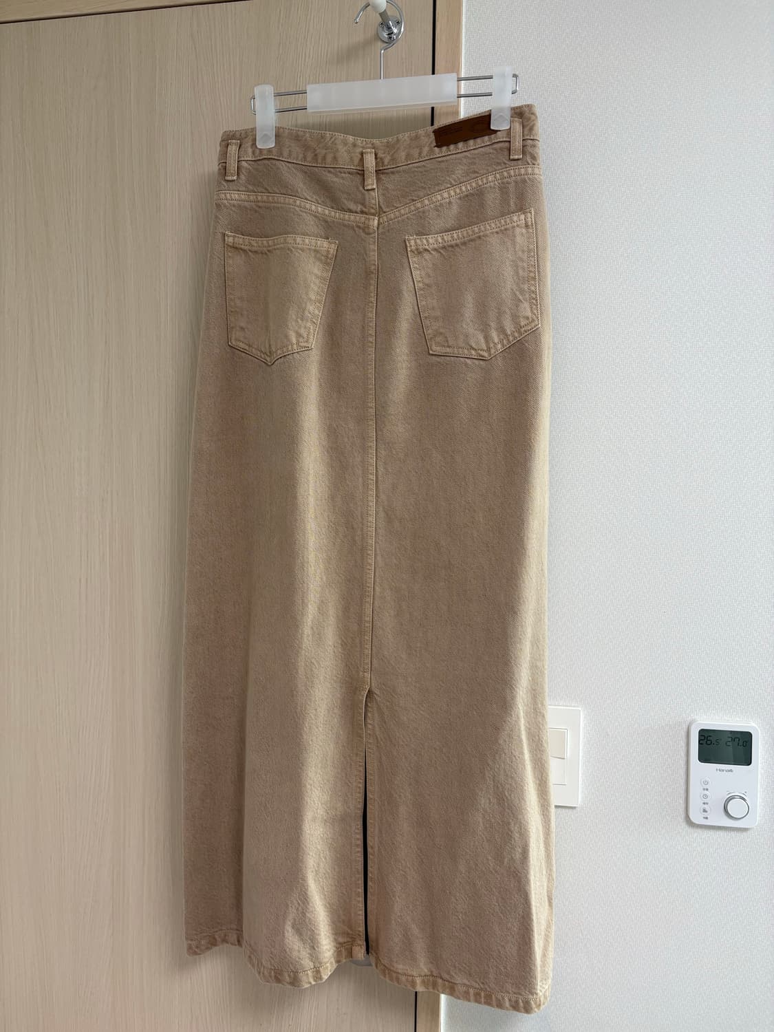 강민경 아비에무아 데님 롱스커트 베이지 상품이미지2