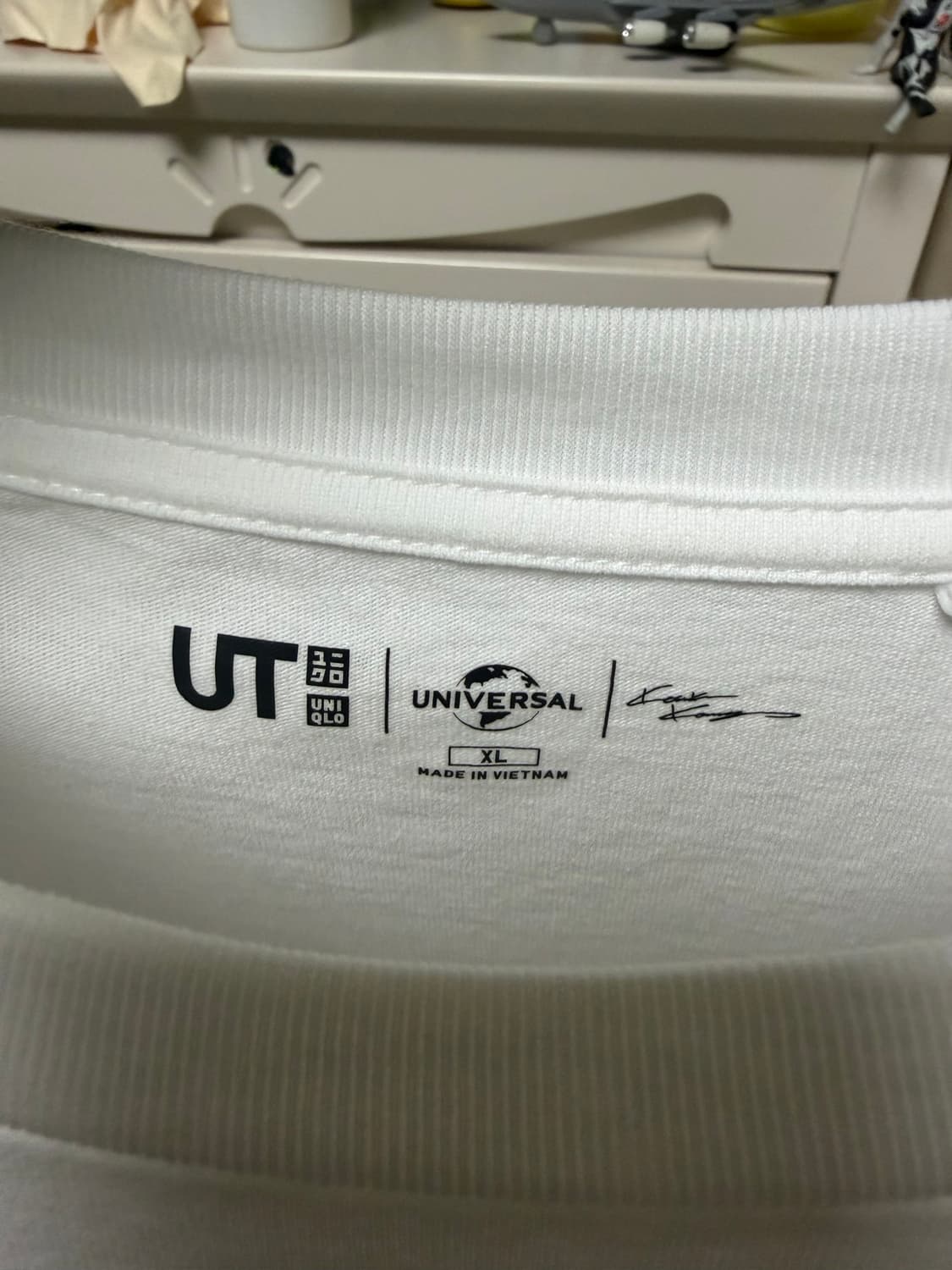 유니클로 죠스 티셔츠 xl 상품이미지3