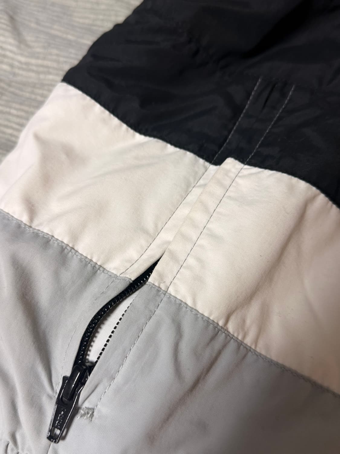 Supreme 퍼피 하키 후드패딩 급처합니당 상품이미지4