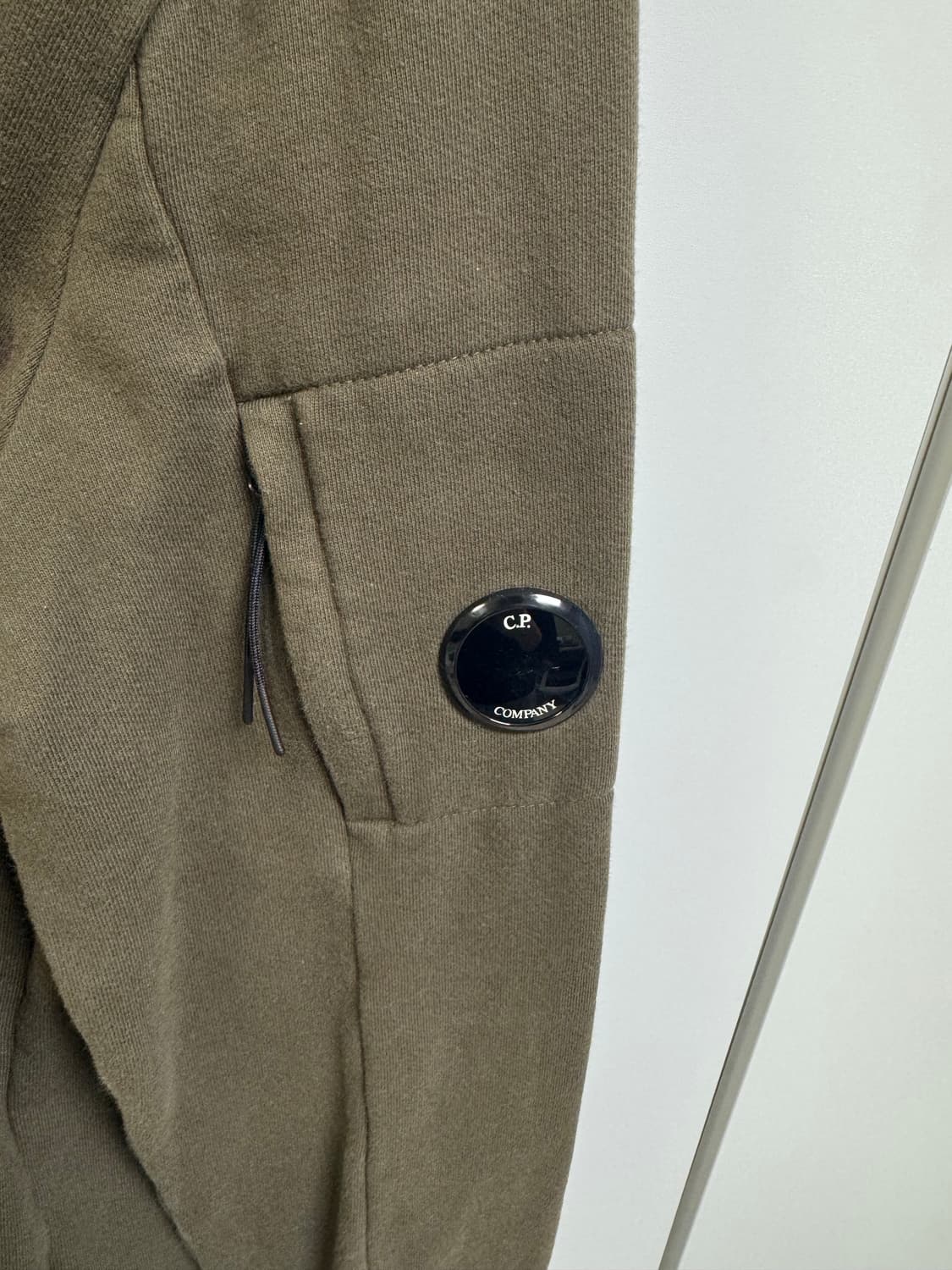 CP컴퍼니 맨투맨 상품이미지6