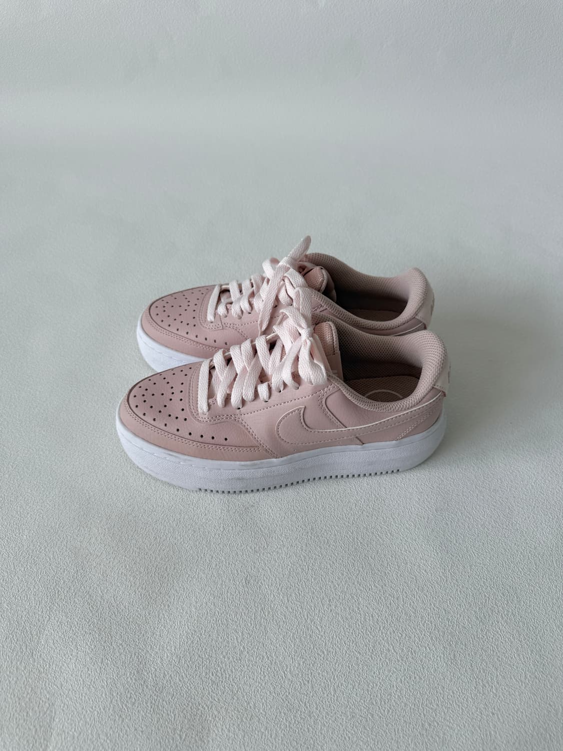 [230]나이키(NIKE) 코트비전 알타 스니커즈 상품이미지1