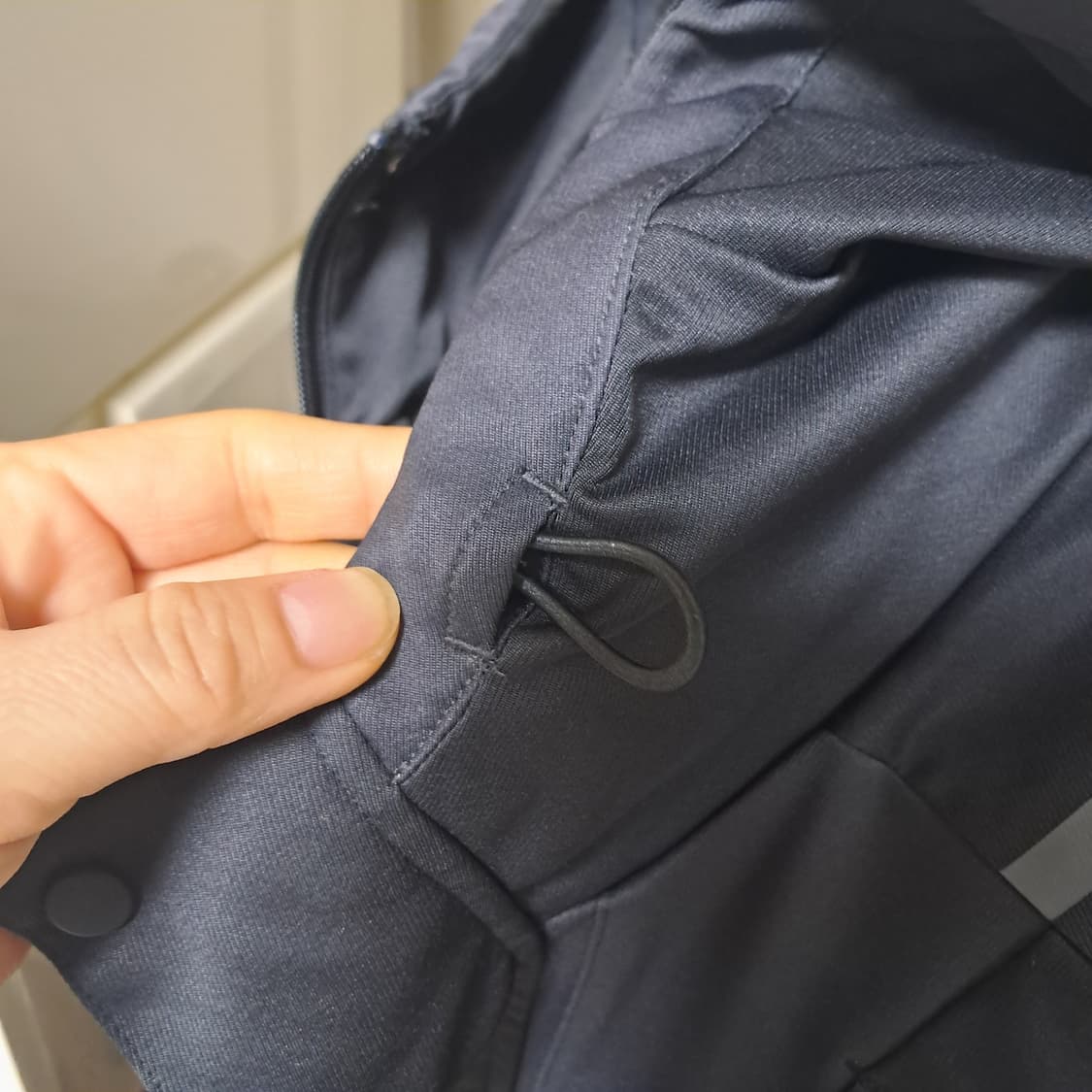 아디다스 블랙 3선 점퍼 자켓100(거의 새제품) 상품이미지8