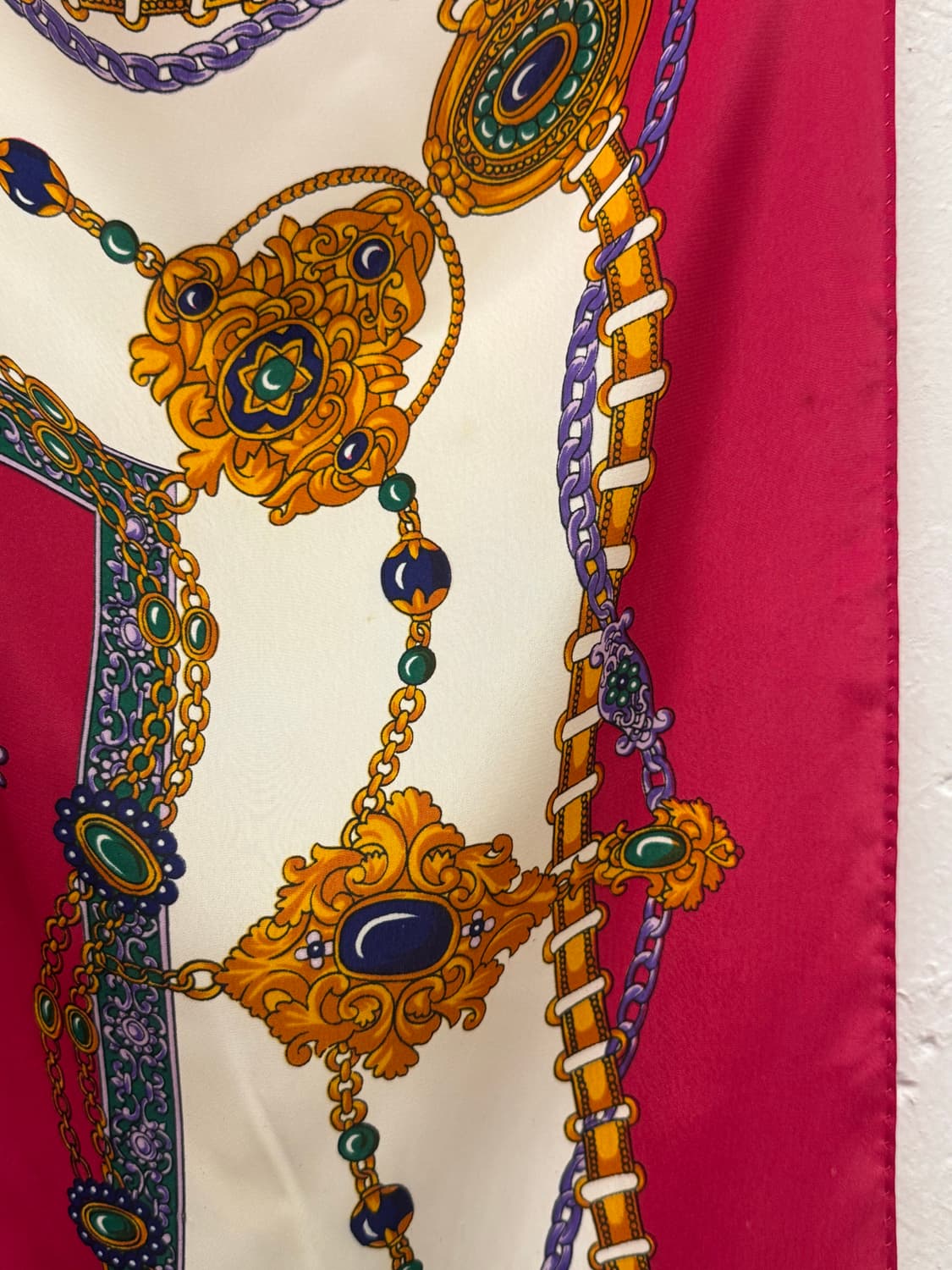 PARIS Hermès Silk Scarf 상품이미지9