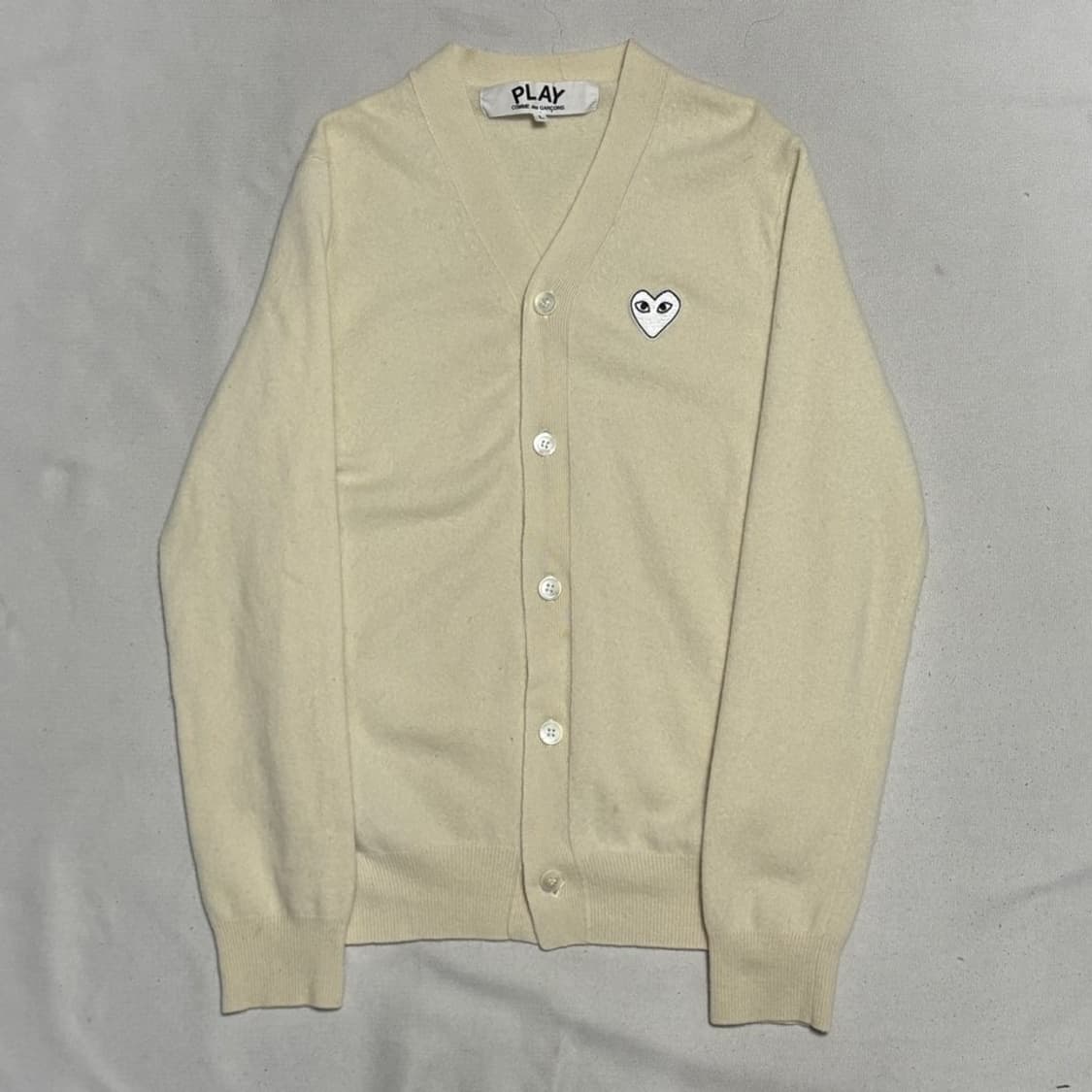 L 플레이 꼼데가르송 화이트 하트 아이보리 가디건 상품이미지2
