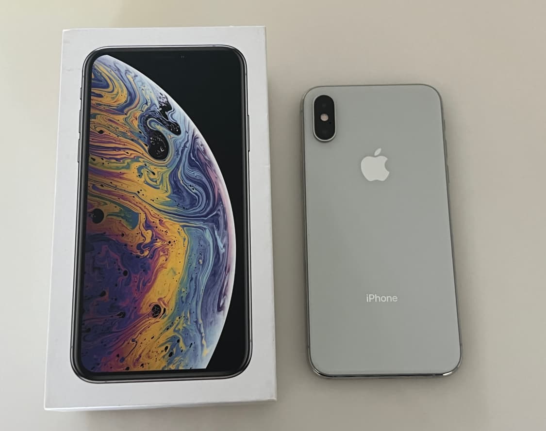 아이폰xs 64GB 실버 상품이미지1