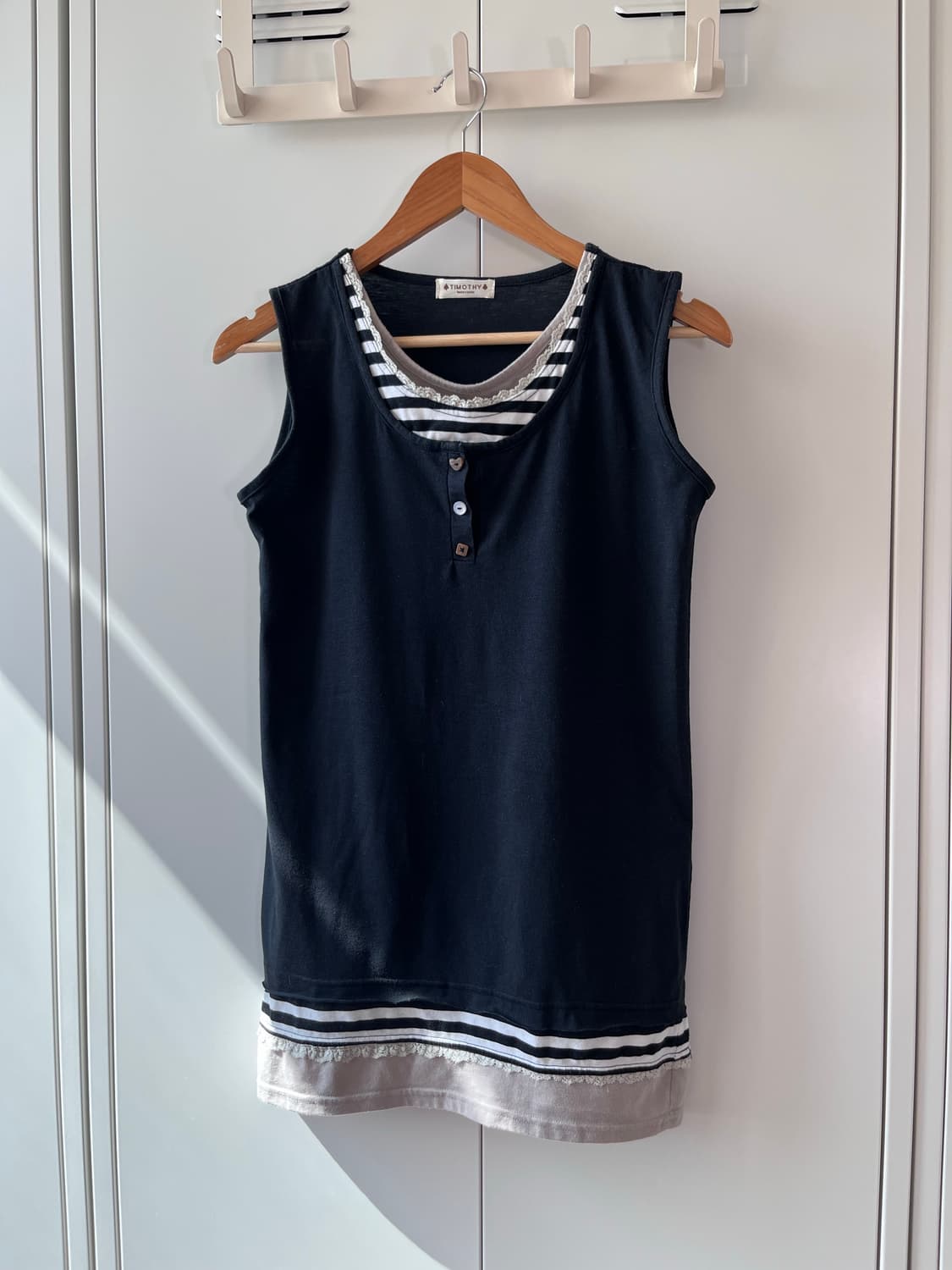 Timothy 단추 레이어드 블랙 슬리브리스 상품이미지3