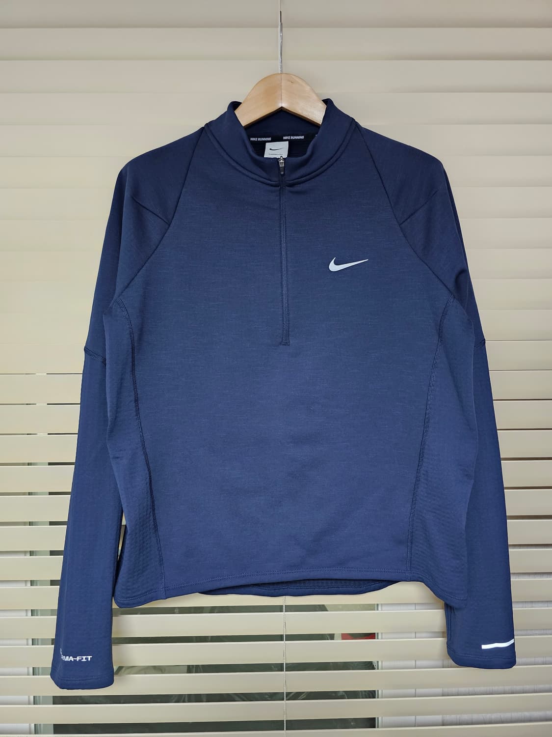 나이키 엘리먼트 리펠 써마핏 하프집 러닝탑 XXL(110) 상품이미지1