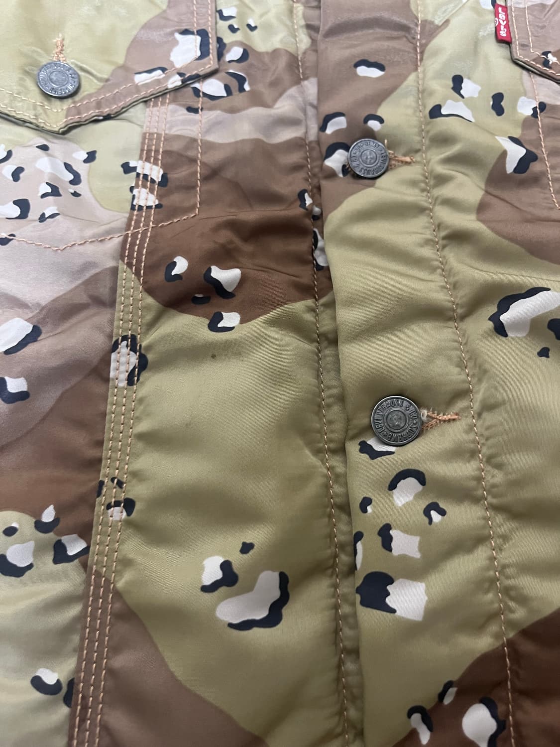 Supreme Levis Camo trucker jacket 상품이미지8