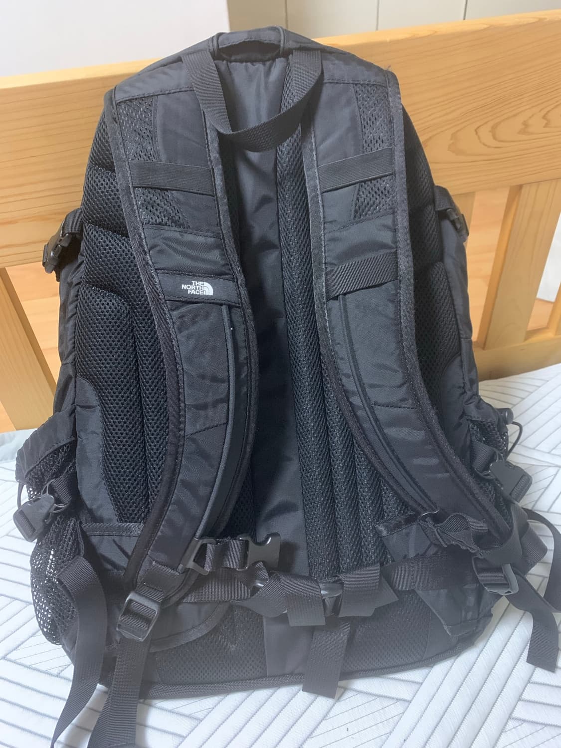 노스페이스 핫샷 백팩 블랙 상품이미지2
