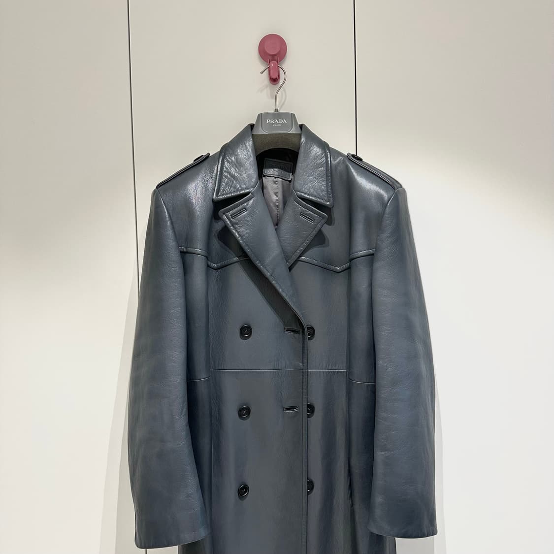 프라다 라프시몬스 22fw 고트레더 밀리터리 코트 상품이미지2