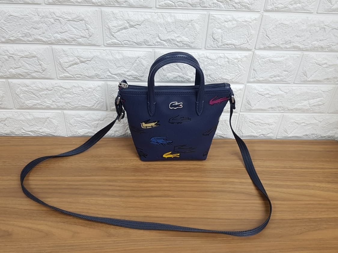 라코스테 미니 크로스백 상품이미지1