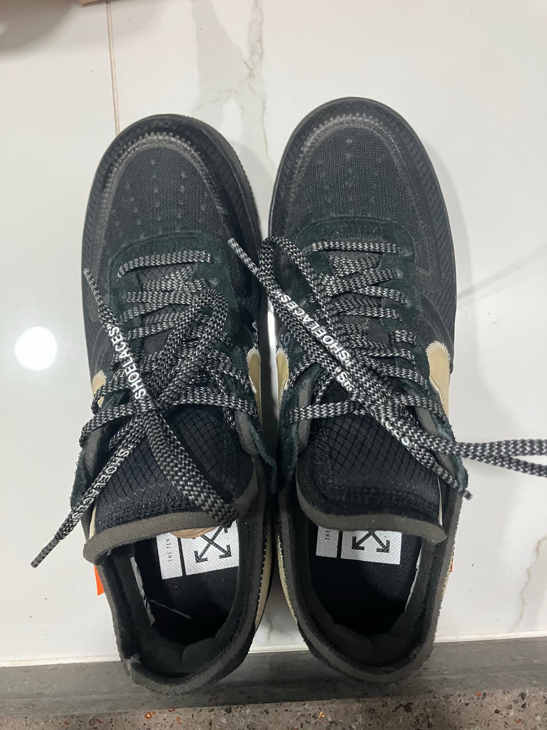 오프화이트더텐X나이키에어포스1 로우 블랙 275 상품이미지1