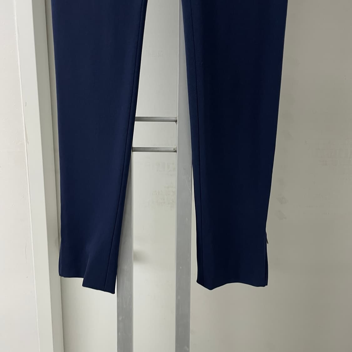 미우미우 네이비 팬츠 38(W) 상품이미지3