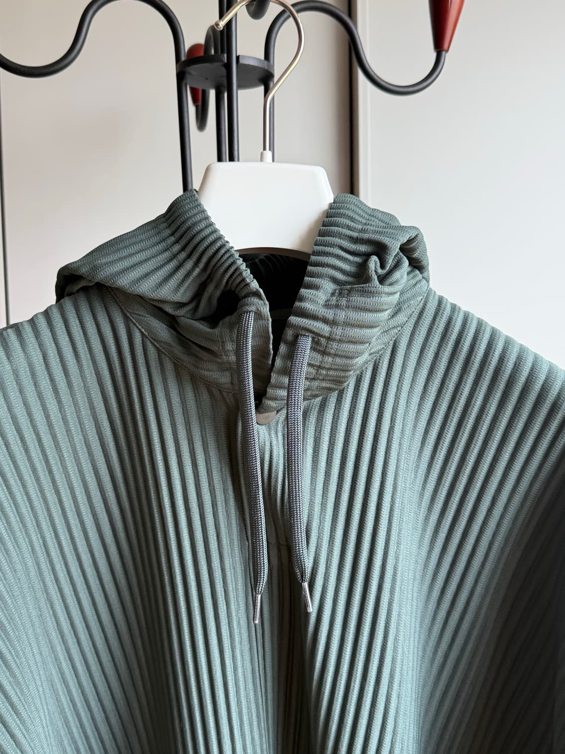 [3] Homme Plisse Anorak Hoodie Green 상품이미지2