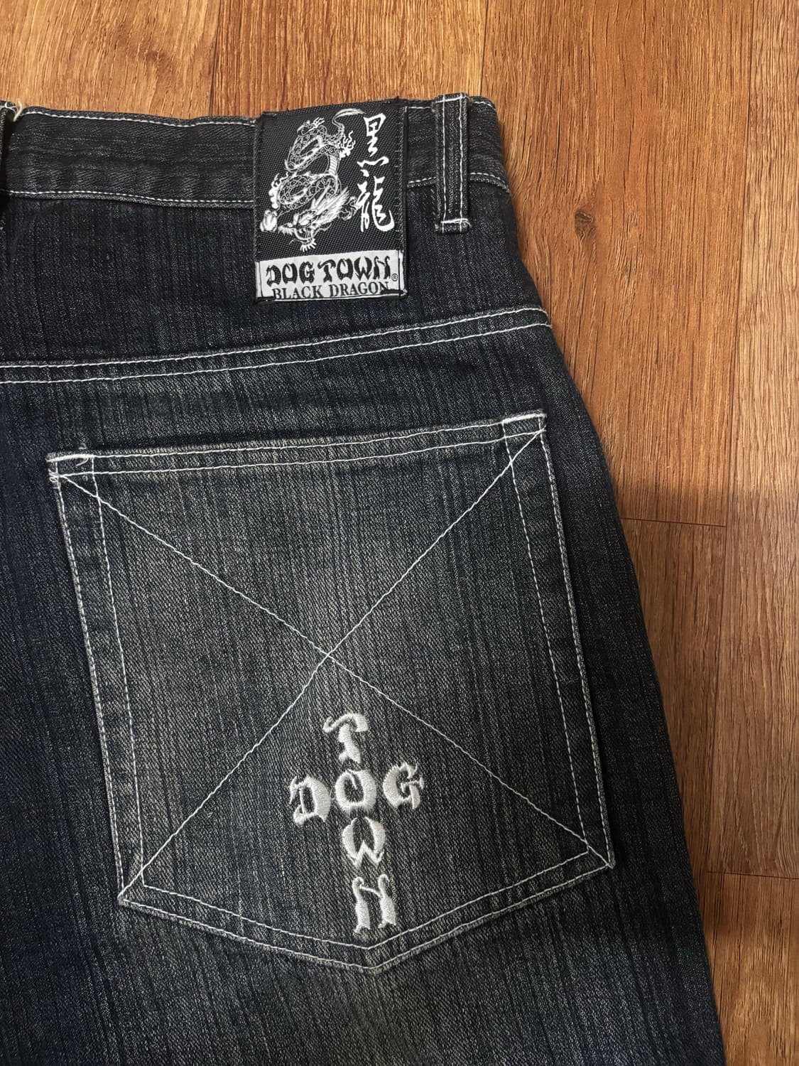 [DOG TOWN] 독타운 오리엔탈 잉어 자수 배기 데님 팬츠 상품이미지7