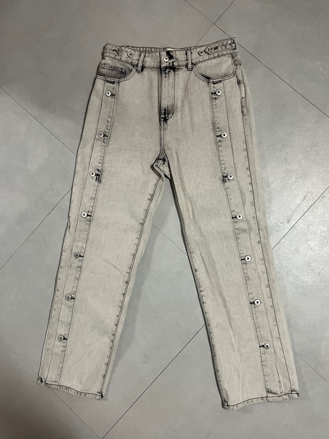 펑첸왕 사이드 버튼 워싱 데님 L사이즈 새상품 상품이미지1