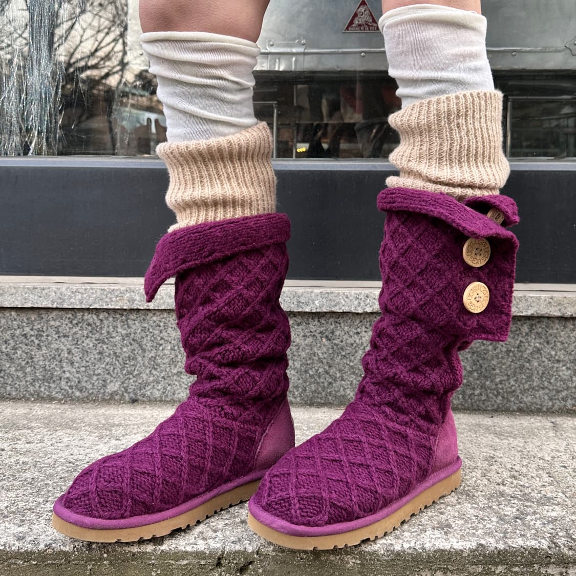 00s 레어 다크 핑크 와플 니트 카디 어그 부츠 상품이미지4