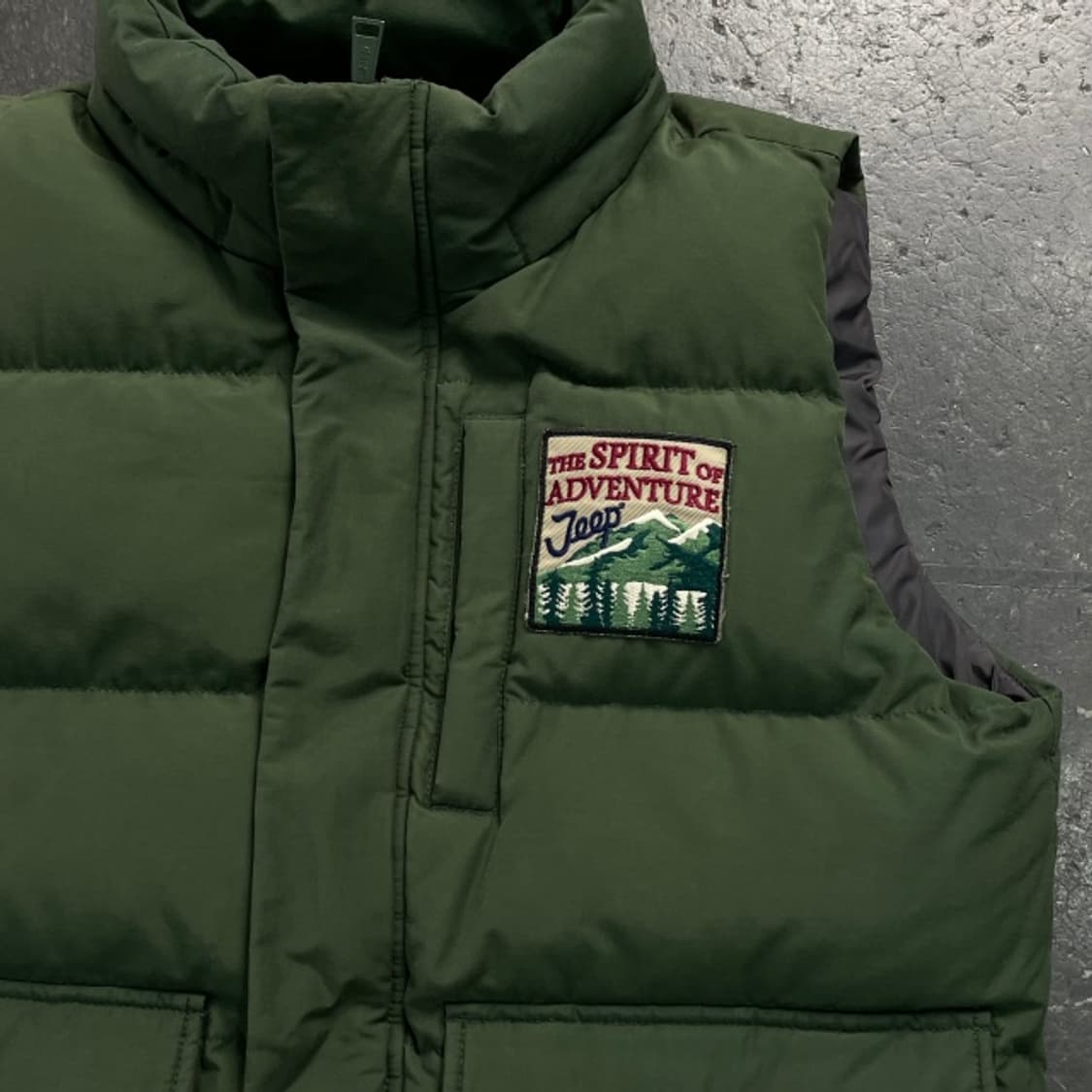 105 지프 패딩조끼 상품이미지2