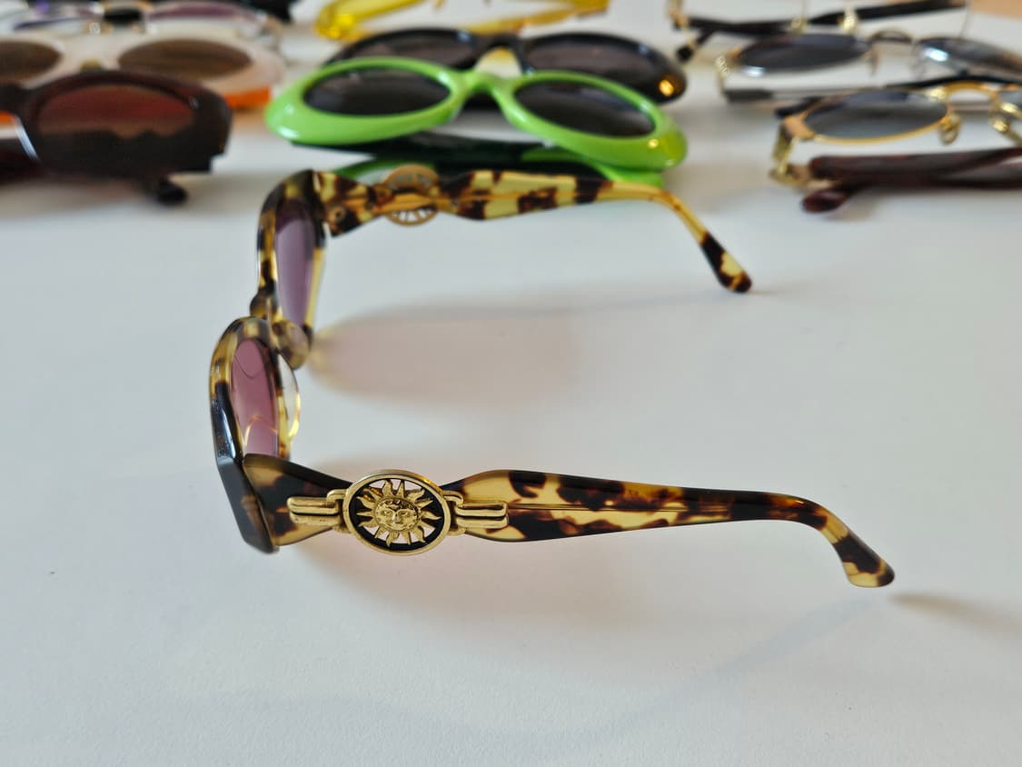 Versace Jeans Couture Sunglasses 상품이미지3