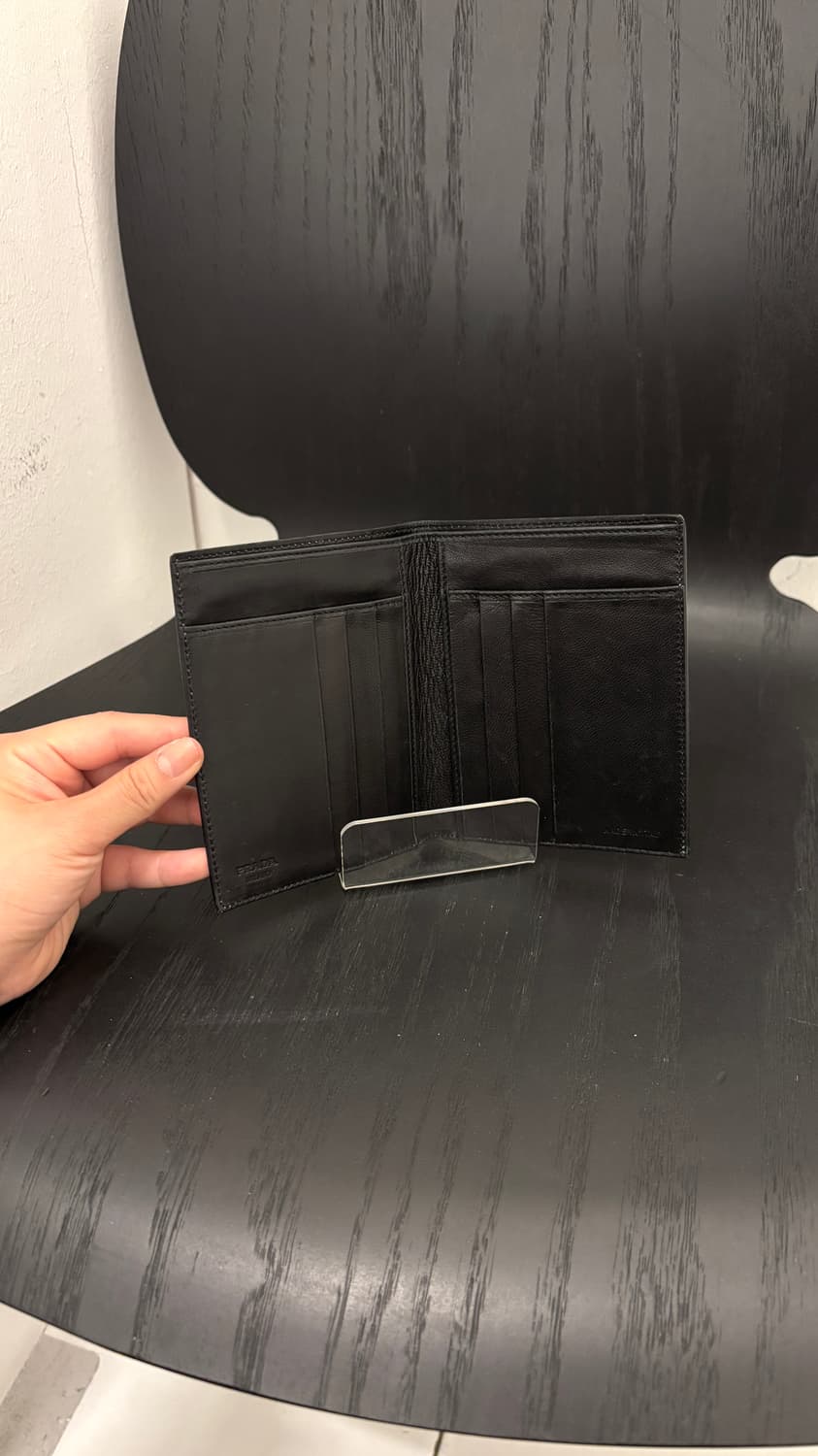 Prada Lizard Leather Wallet 상품이미지2