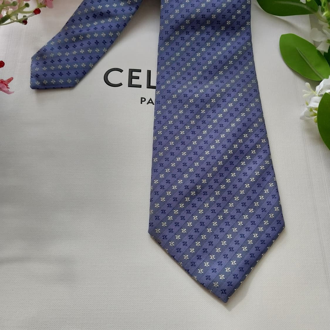 셀린느 실크 트리오페 로고 패턴 넥타이 8.6cm A+등급 K1721
 상품이미지4