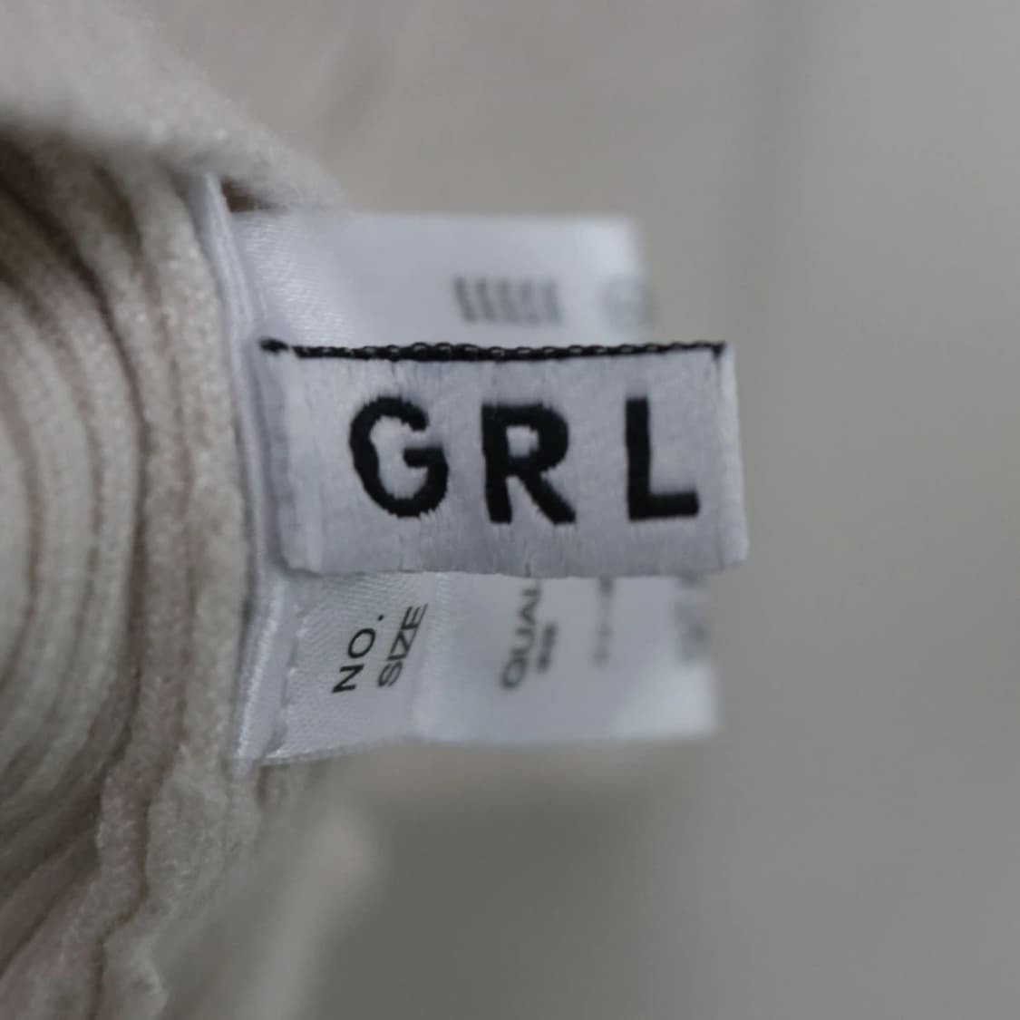 지알엘 오프숄더 퍼 니트 61088 상품이미지5