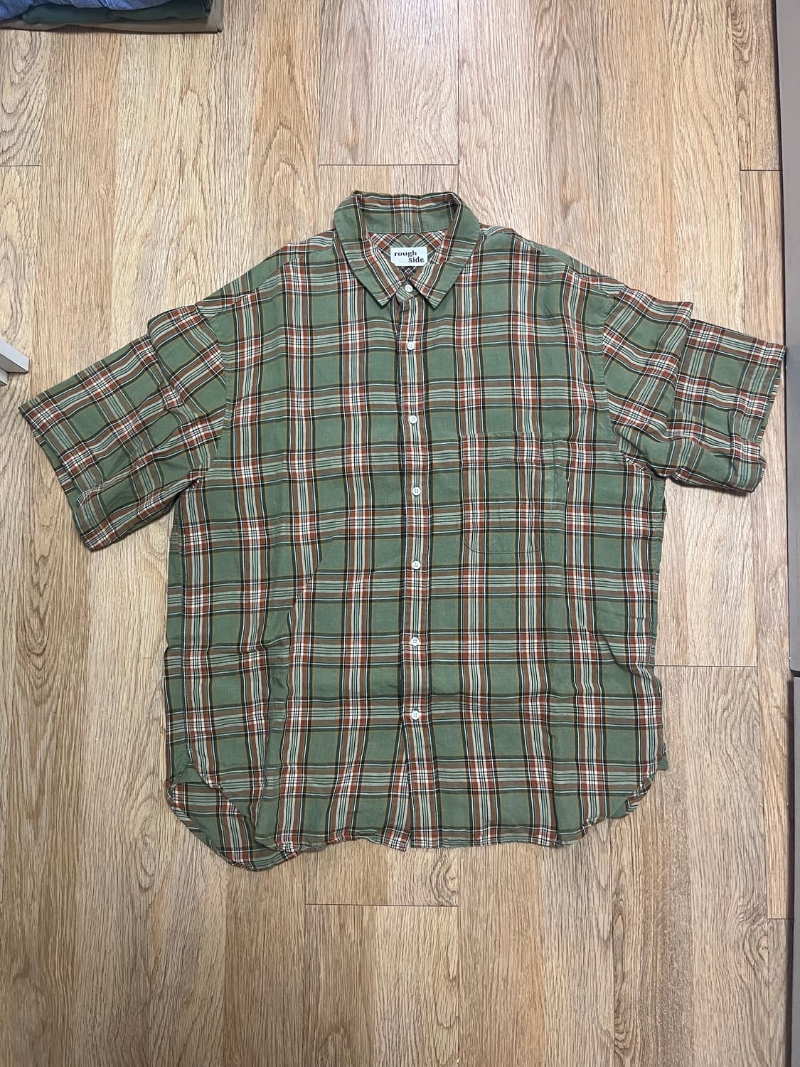 러프사이드 셔링 하프 셔츠 상품이미지3