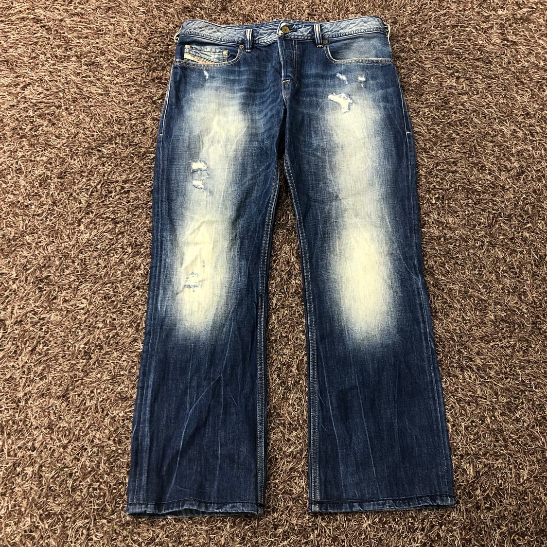 디젤 Zatiny 워싱 부츠컷 데님 팬츠 상품이미지2