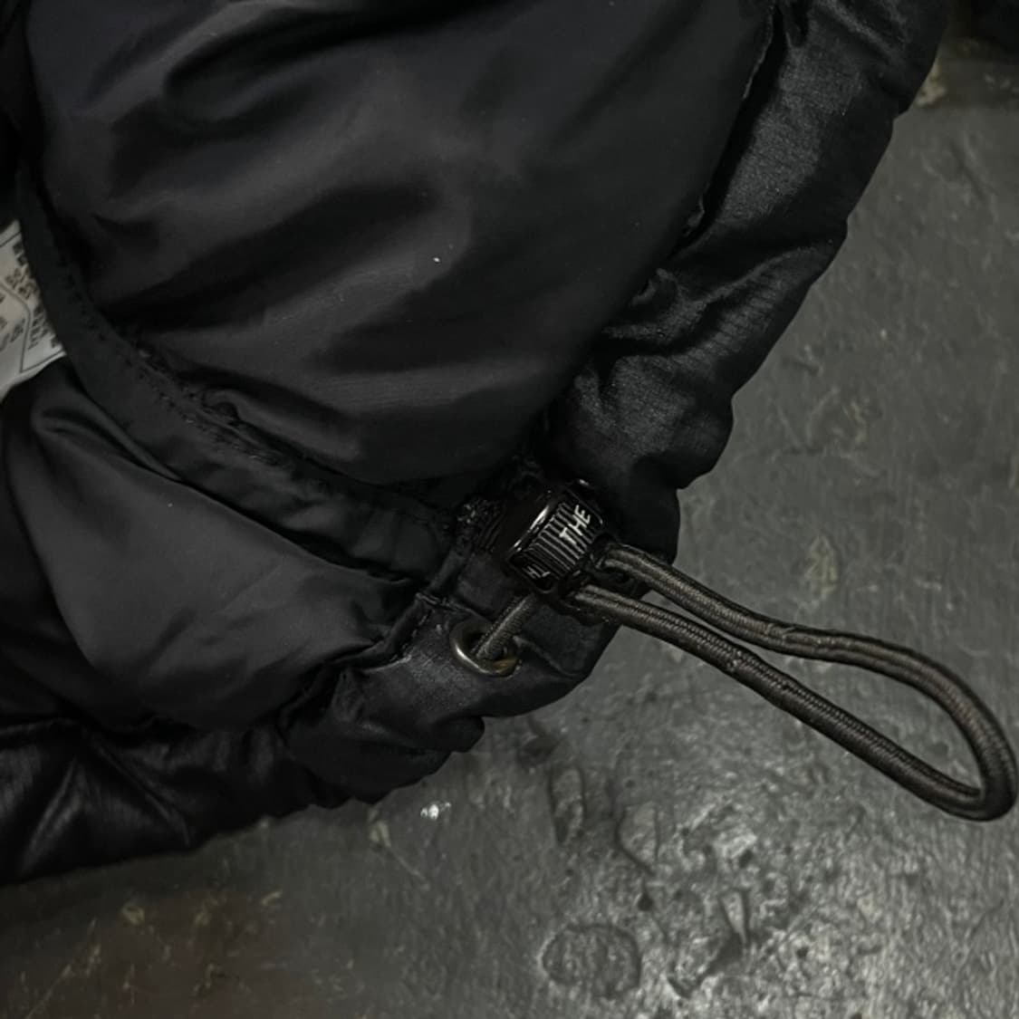 100 노스페이스 눕시 유광 패딩  상품이미지5