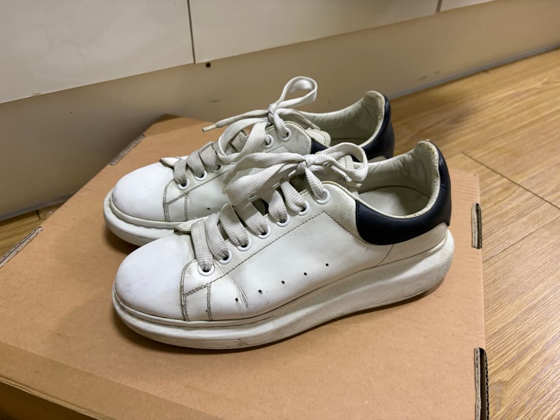 알랙산더맥퀸 상품이미지1