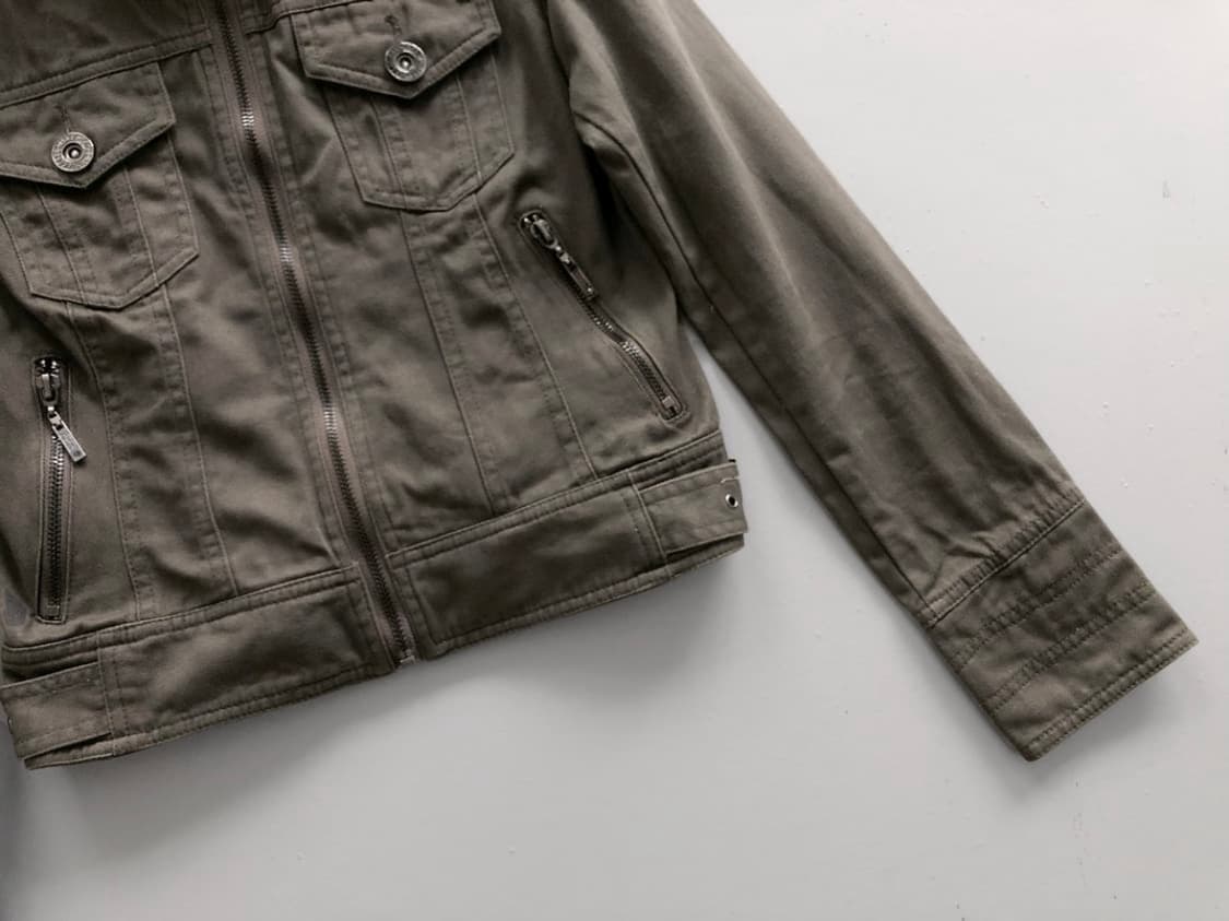 Cecil McBee 세실맥비 하이넥 아카이브 버클디테일 집업 자켓 상품이미지4