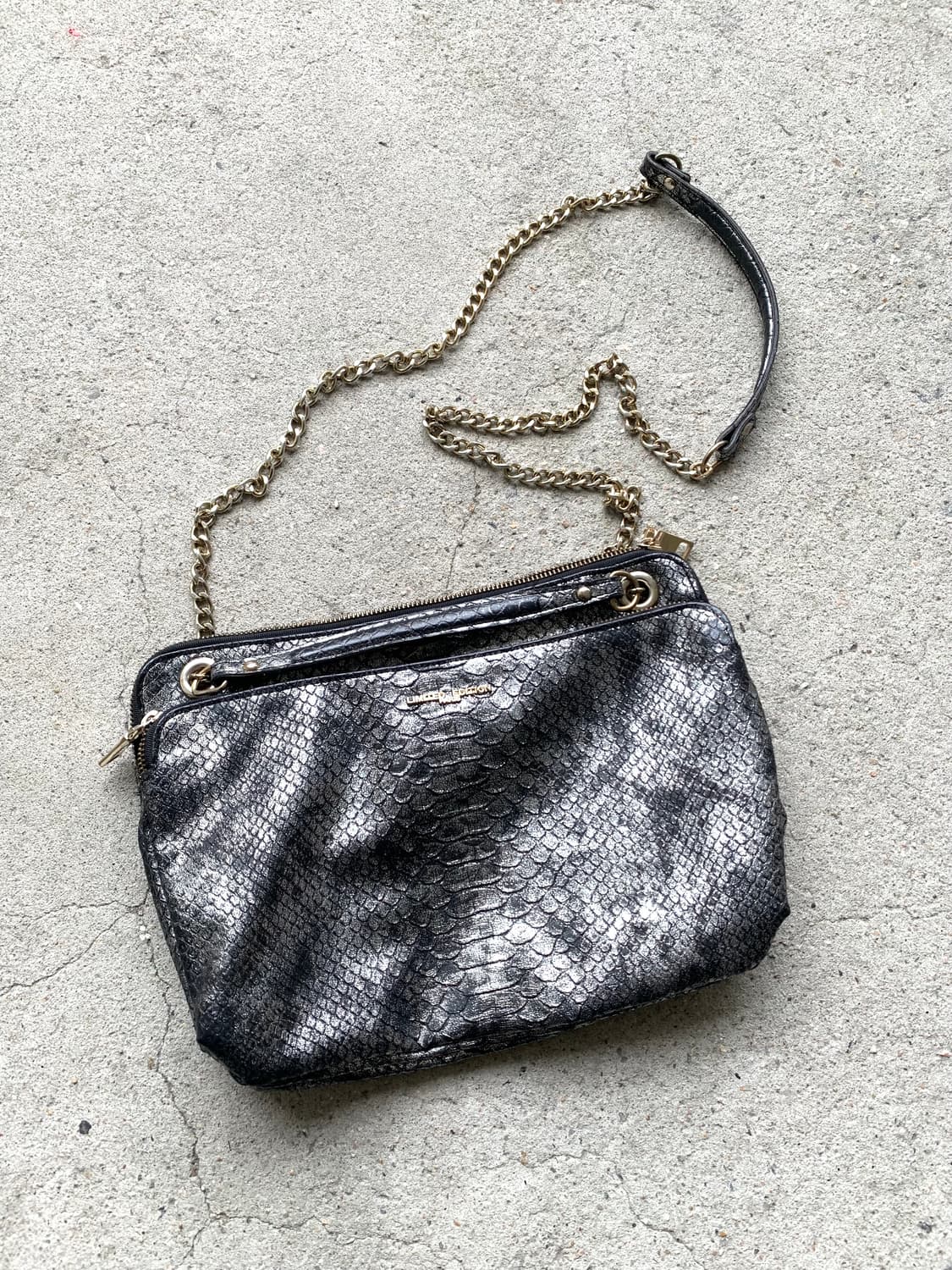 Python chain shoulder bag  상품이미지1
