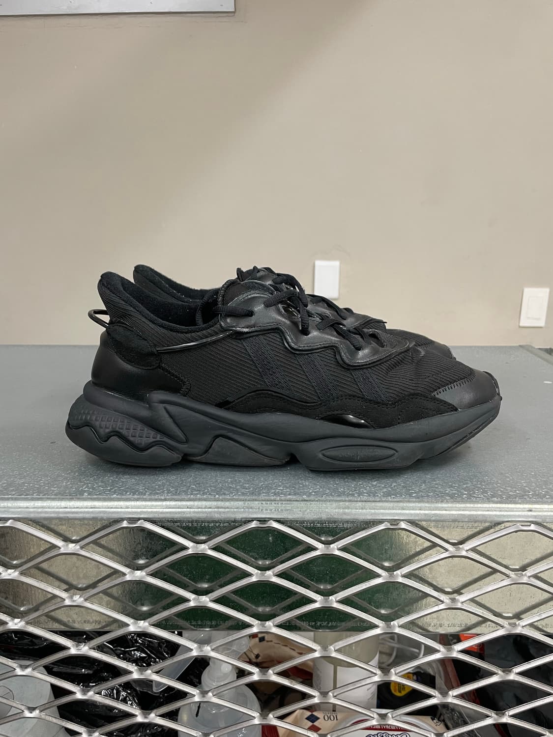 아디다스 오즈위고 트리플 블랙 285 상품이미지4