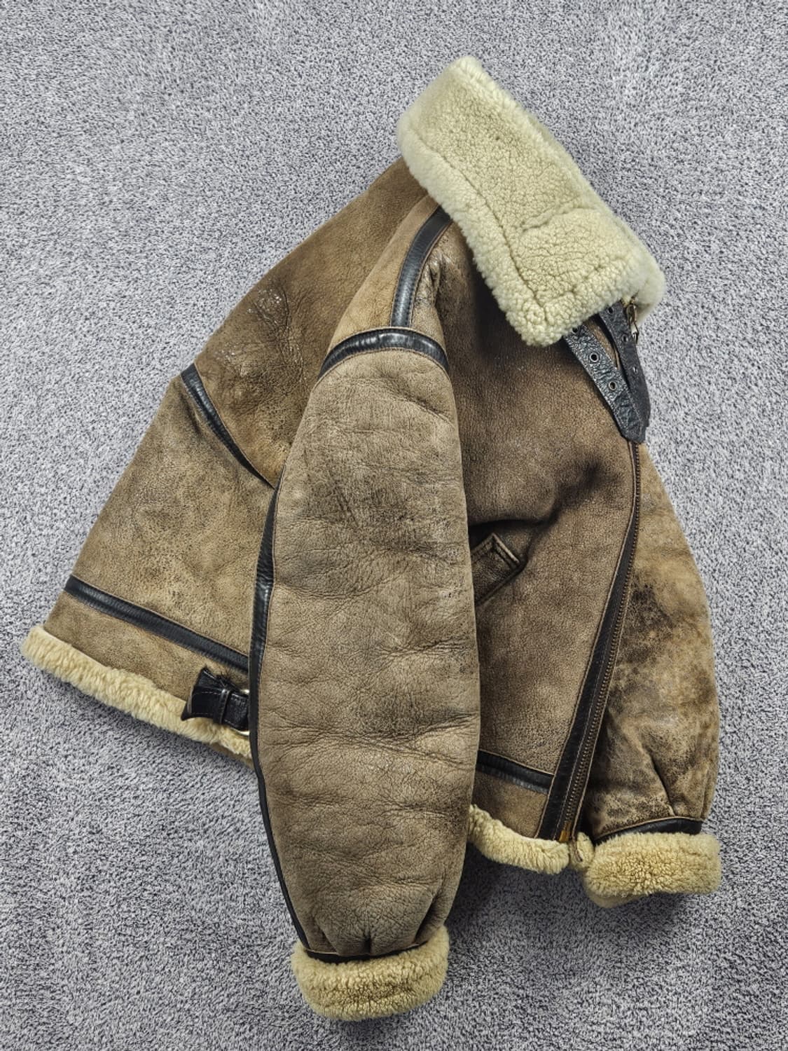 SCHOTT 쇼트 타입 B-3 플라이트 무스탕 자켓 (42)/ 10248 상품이미지4