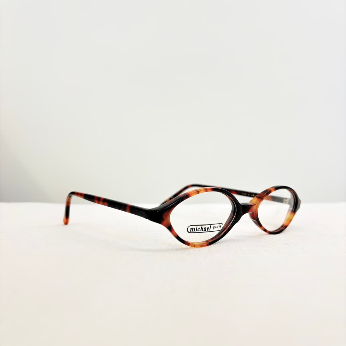 MICHAEL PARIS 브라운 호피 오벌 뿔테 상품이미지3