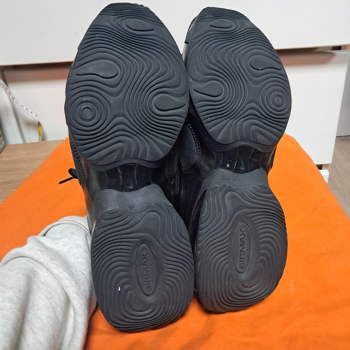 나이키 에어맥스 뮤즈 블랙 운동화 스니커즈 250 상품이미지6