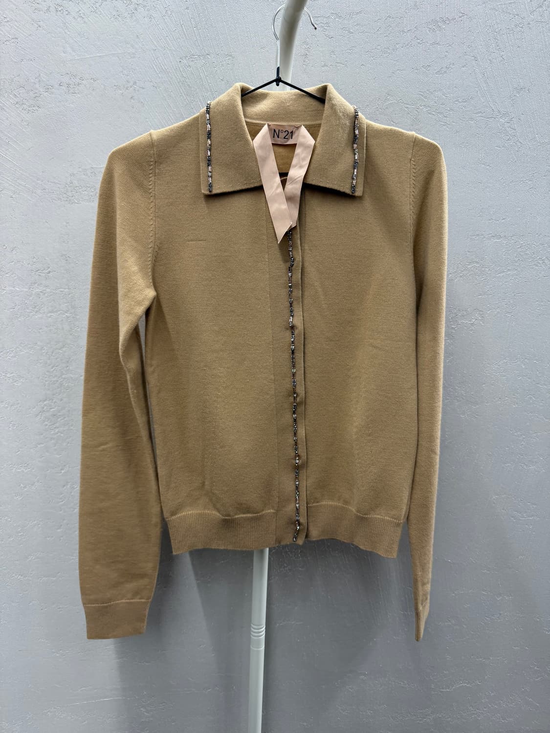 N21 누메로벤투노 매장판 카라 니트 가디건 42 상품이미지2