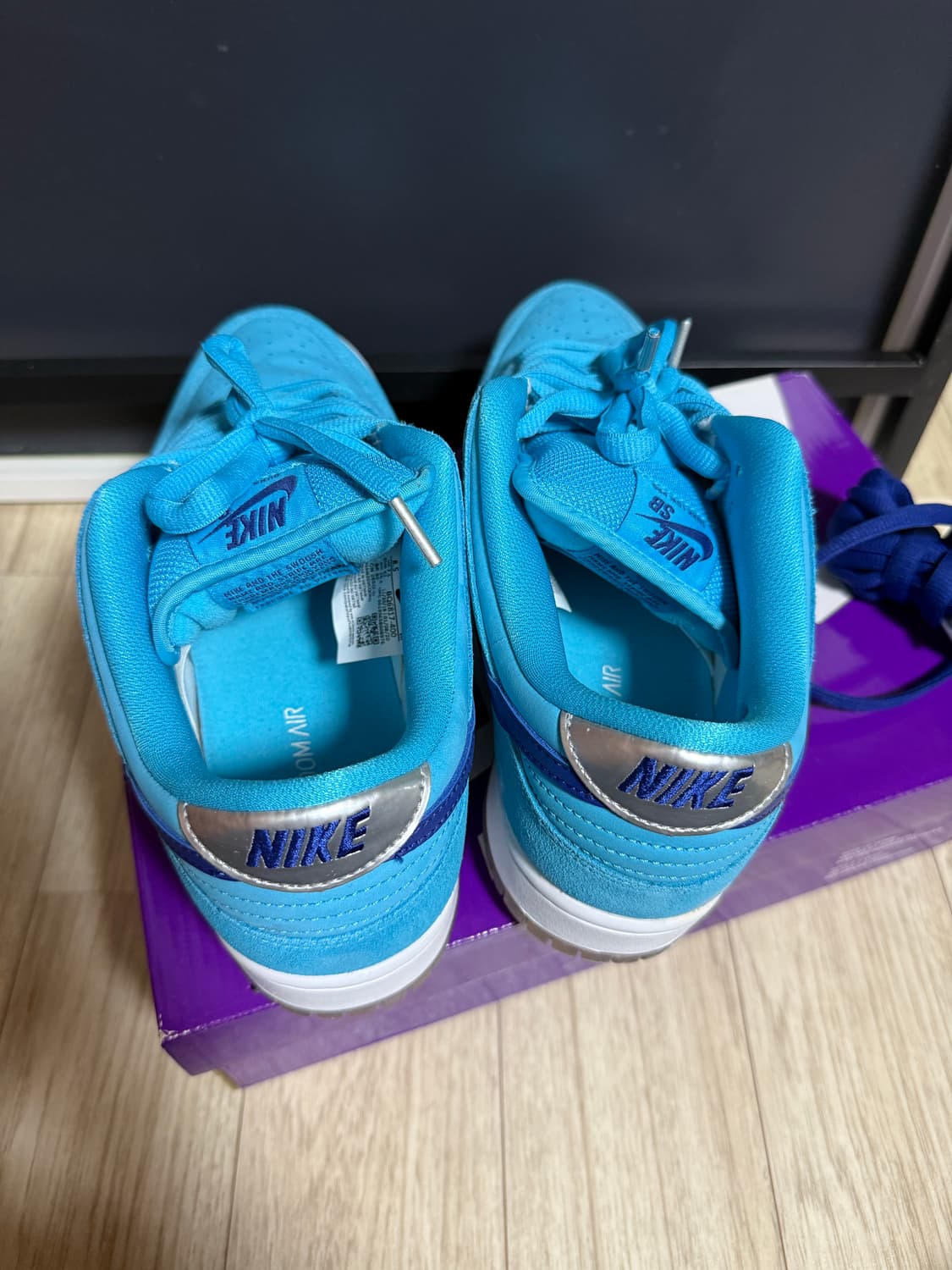 나이키 sb 덩크 로우 퓨리 상품이미지3